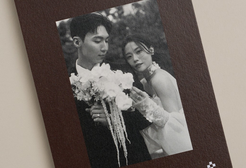 웰컴 프레임 브라운 청첩장 미리보기 2